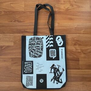 ❤️ Lululemon Limited Edition Brand New Logo Tote Bag
